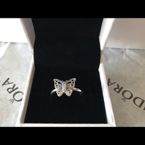 Brand New Pandora Love takes flight Ring